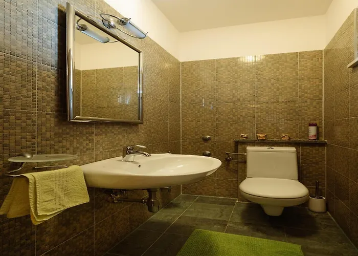 Clara In With Pool Кожино