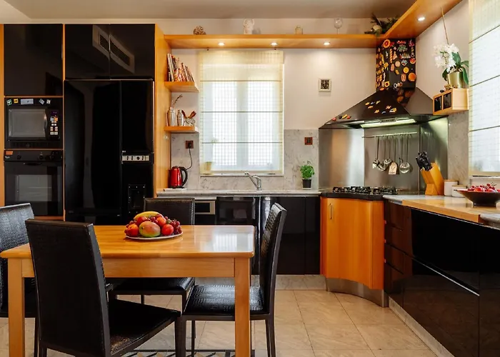 Clara In With Pool Vila Kozino